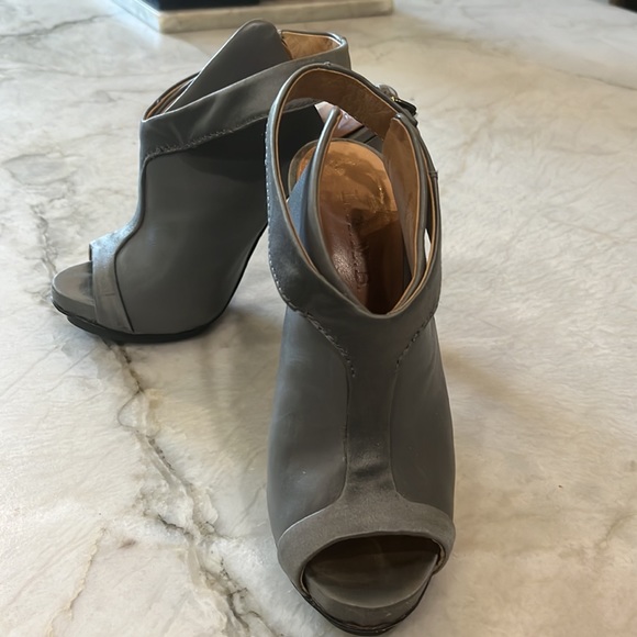 LAMB L.A.M.B. heels - Picture 2 of 10